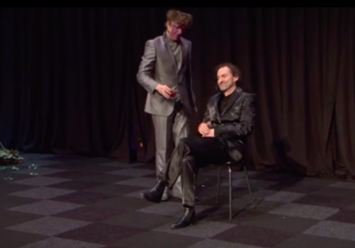 De man die alles weet Artemis en Maas