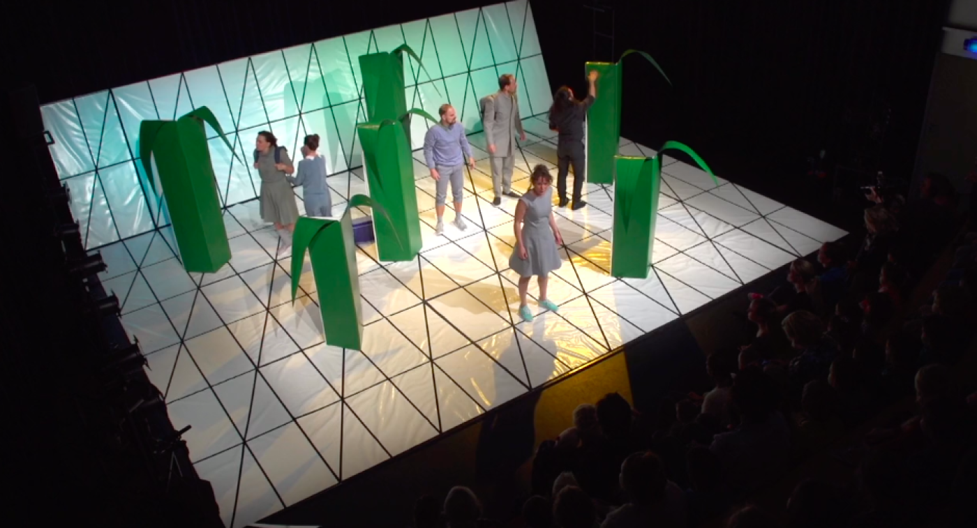 We gaan op berenjacht door theater Sonnevanck voor Laaktheater Thuis